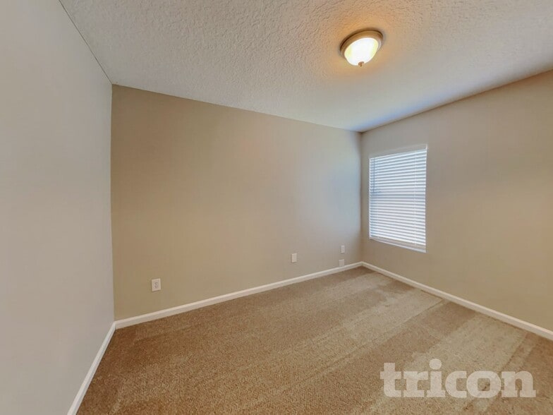 Building Photo - 69 Marisco Way