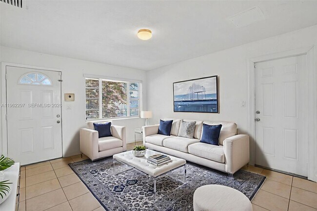 Building Photo - 10325 SW 149th Terrace