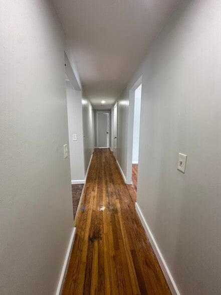 Building Photo - 211 Kent Rd