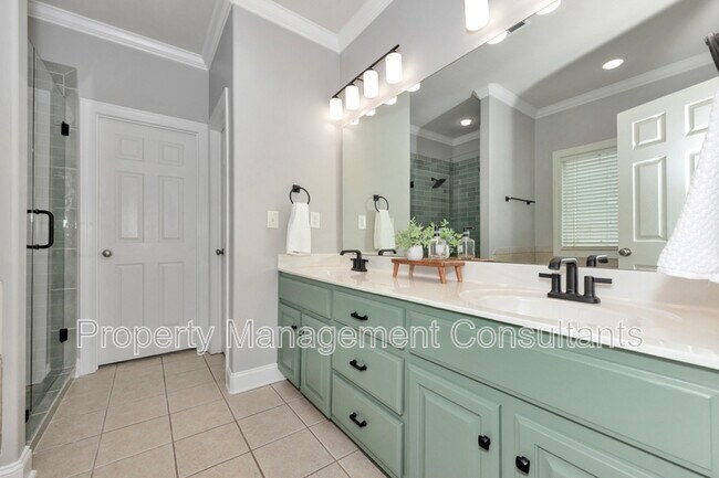 Building Photo - 108 Blackwood Dr NW