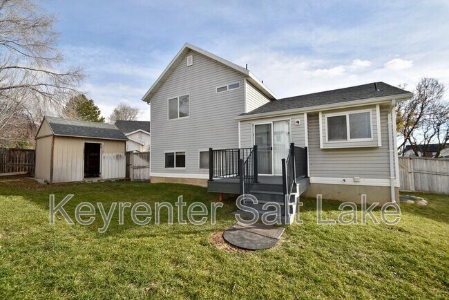 Building Photo - 3061 N 1300 E