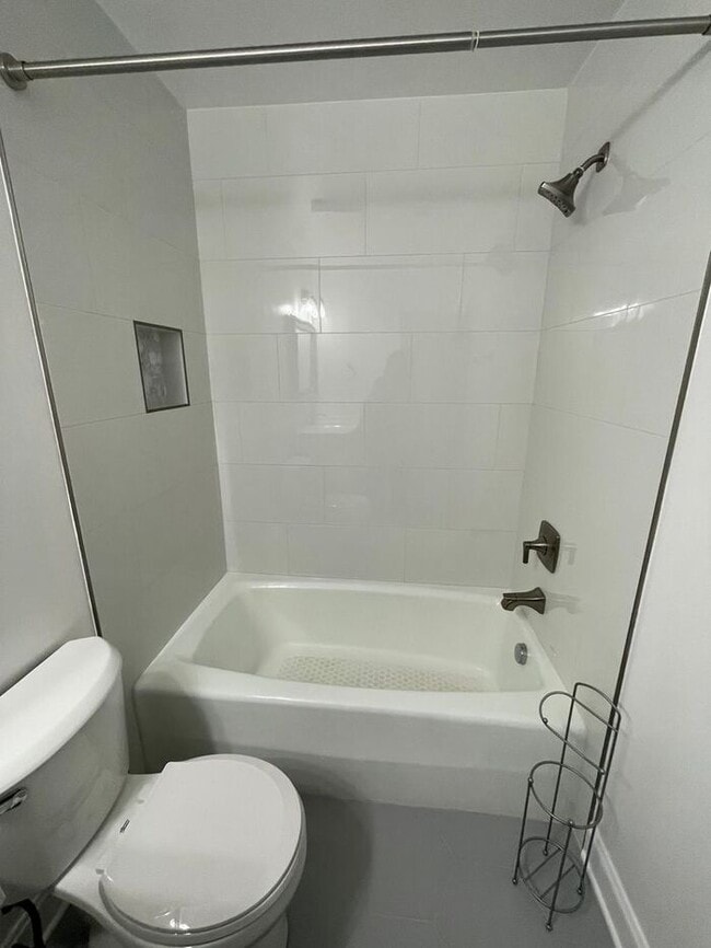 Building Photo - Coming Soon!!! Beautiful newly renovated townhome, Governors Square in Charlotte!