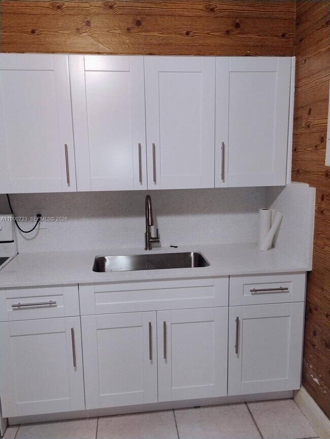 Building Photo - 2210 NE 170th St