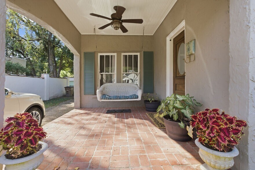 Building Photo - 162 S Fulton St