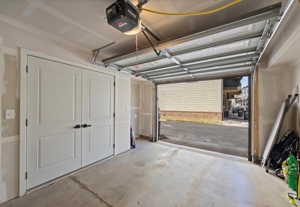 Building Photo - 4732 Chastain Ave