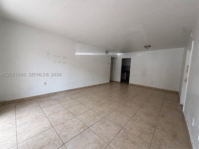 Building Photo - 7913 SW 104th St