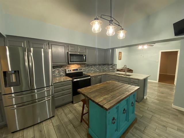 Building Photo - 12218 Treeview Ln
