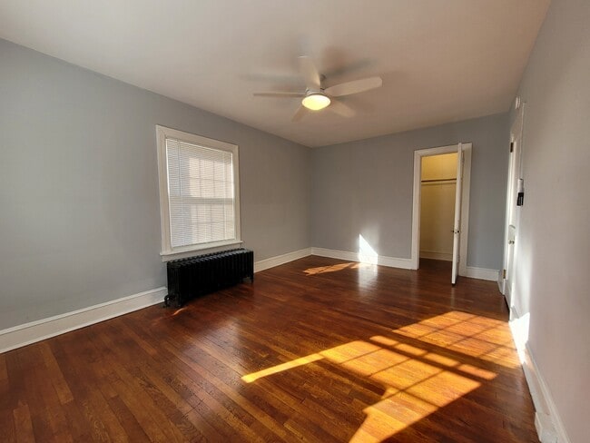 Building Photo - 115 Walnut St