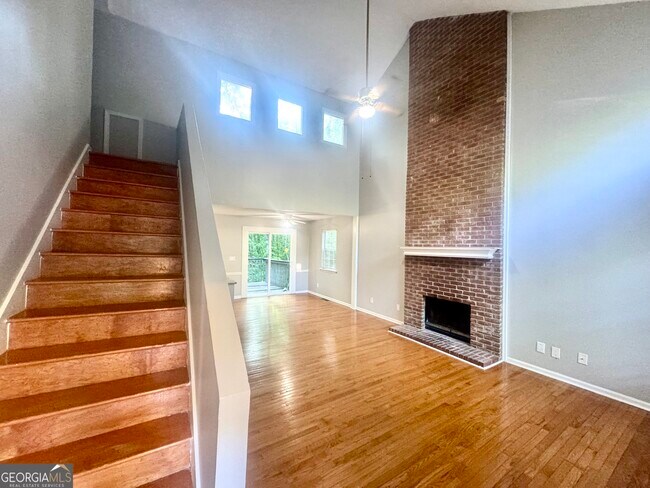 Building Photo - 4288 Trotters Ln NE