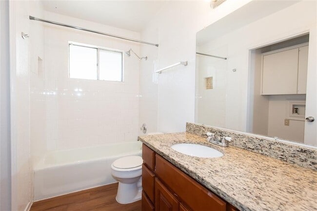 Building Photo - 9007 Little Walnut Pkwy