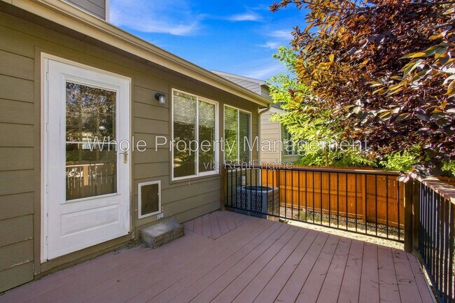 Building Photo - 3189 E 106th Ave