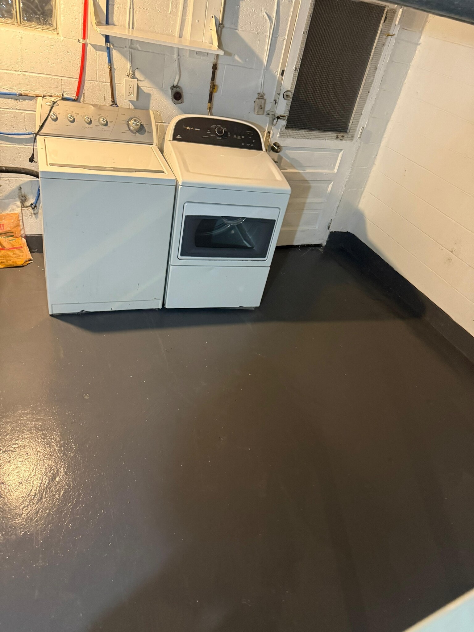 Building Photo - 630 Church St