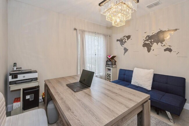 Building Photo - 4485 Carambola Cir S