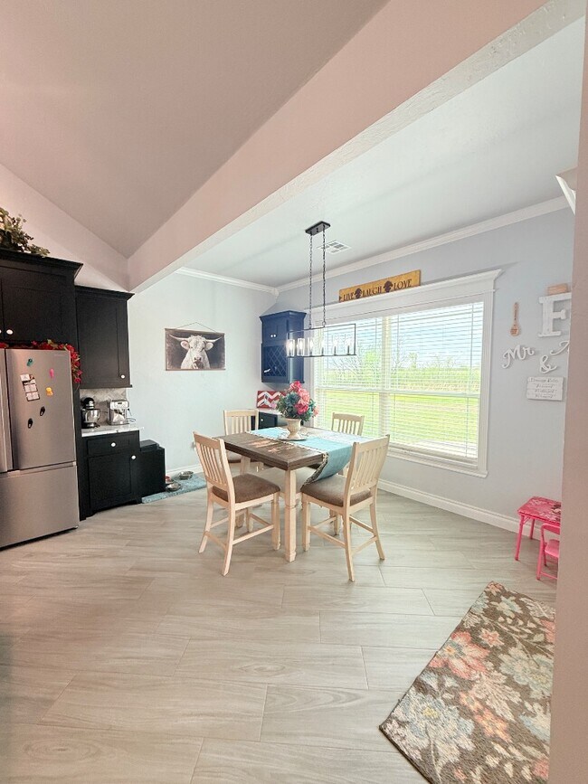 Building Photo - 2276 County Rd 1333