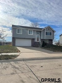 Building Photo - 1505 Savannah Dr
