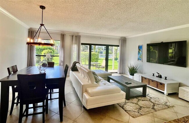 Building Photo - 11863 Wimbledon Cir
