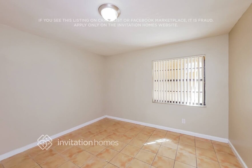 Building Photo - 1314 SW 131st Pl Cir E