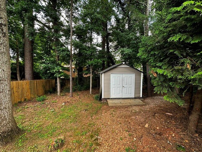 Building Photo - 11640 Vista Forest Dr
