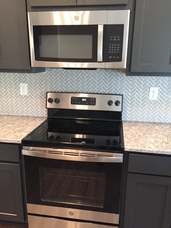 Building Photo - 571 Omnia Ct