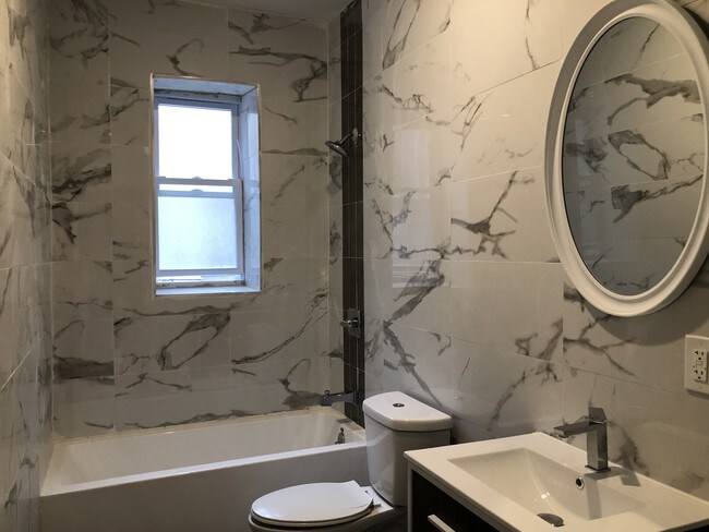 Building Photo - 47 Duncan Ave