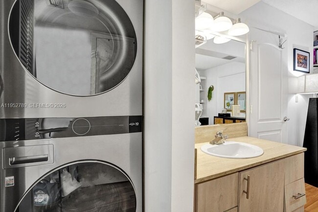 Building Photo - 1201 S Ocean Dr