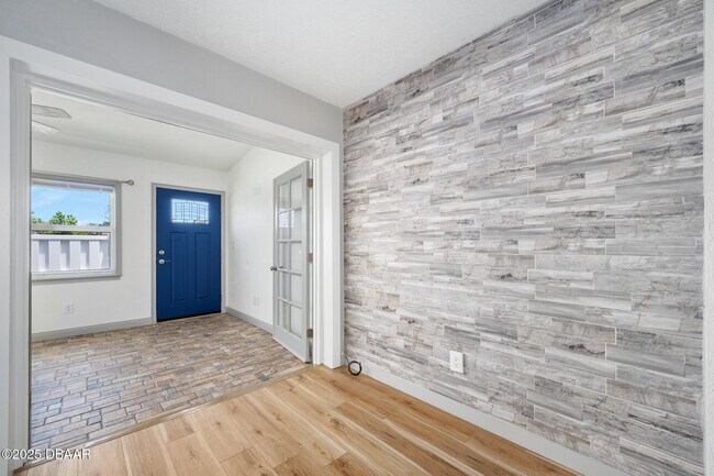Building Photo - 56 Chippingwood Ln