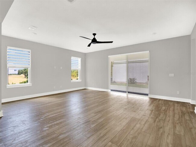 Building Photo - 13782 Grignard Aly