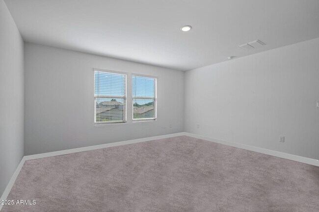 Building Photo - 3023 W Bent Tree Dr