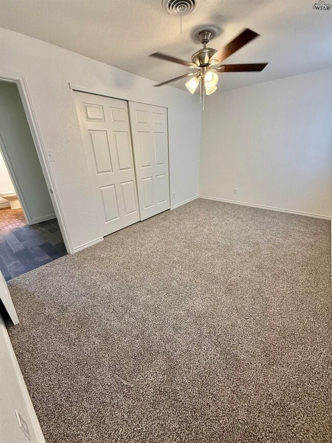 Building Photo - 4717 Bonny Dr