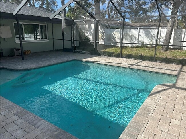 Building Photo - 10845 Del Prado Dr E