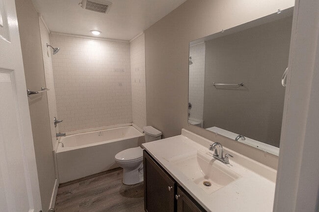 Building Photo - 3607 Greeley Dr