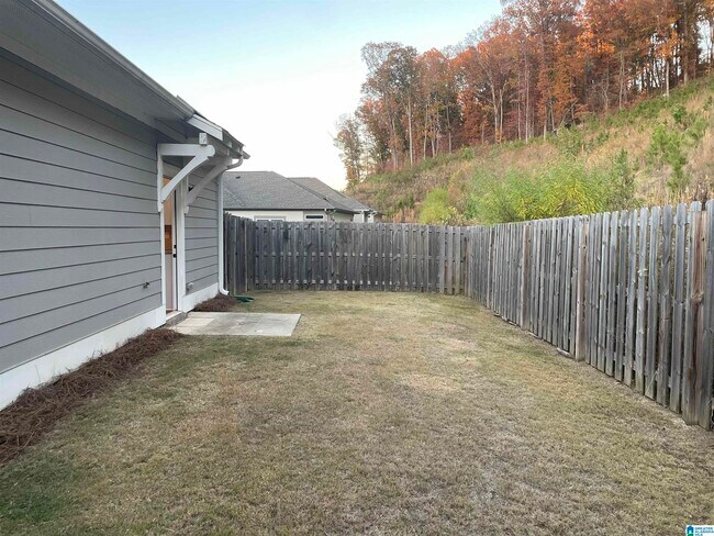 Building Photo - 1295 Shades Terrace
