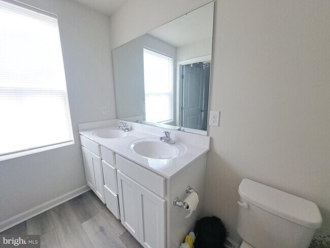 Building Photo - 32035 Windjammer Dr