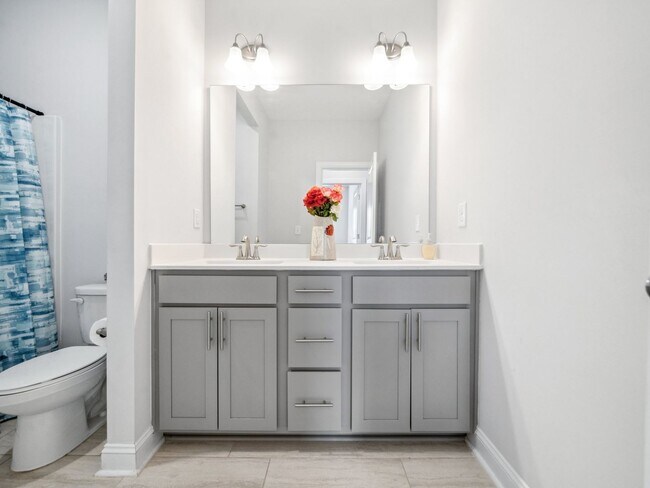 Building Photo - Longleaf Estates
