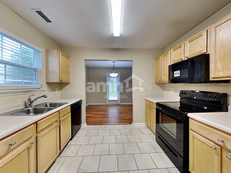 Building Photo - 5841 Bryanstone Pl