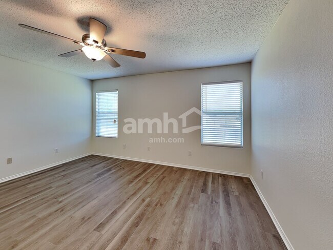 Building Photo - 815 Dove Meadows Dr