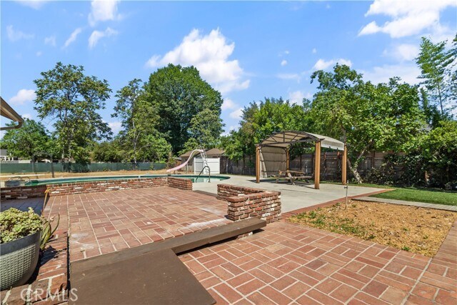 Building Photo - 5835 Jumilla Ave