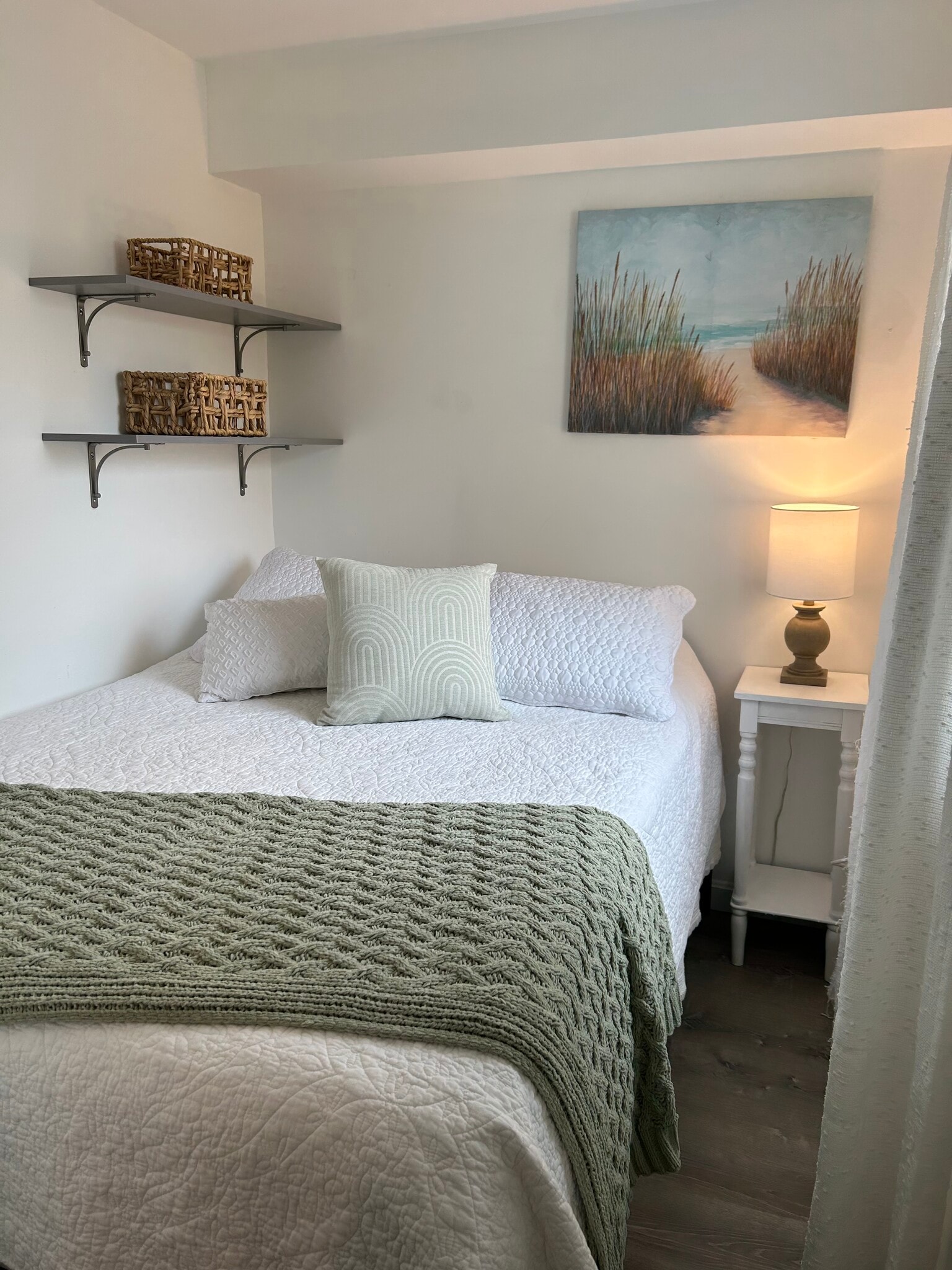 Building Photo - 64 Church St