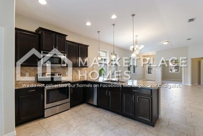 Building Photo - 3326 Rosa Ave