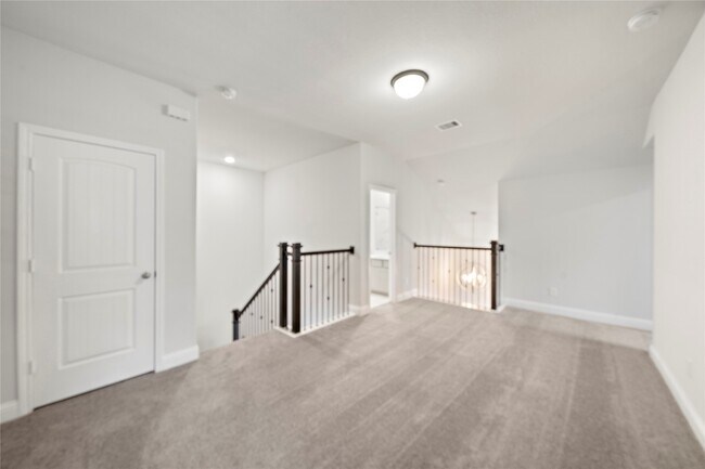 Building Photo - 1718 Forest Mist Dr