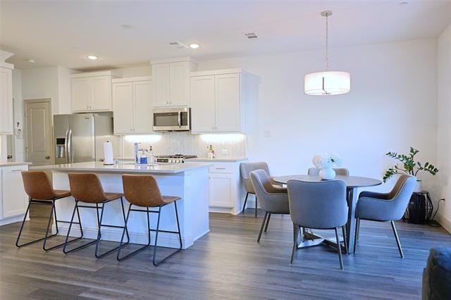 Building Photo - 1020 Emil Pl