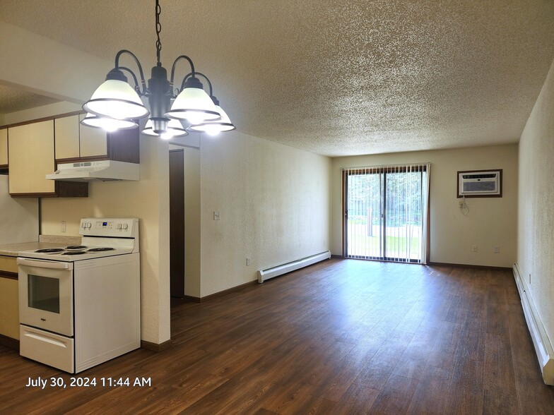 Living Area - Gatewood Park