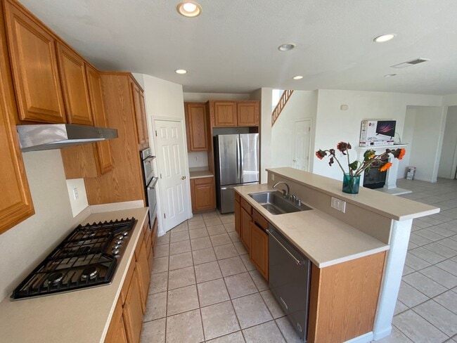 Building Photo - Mediterranean-style 4-bedroom in Seaside Highlands!