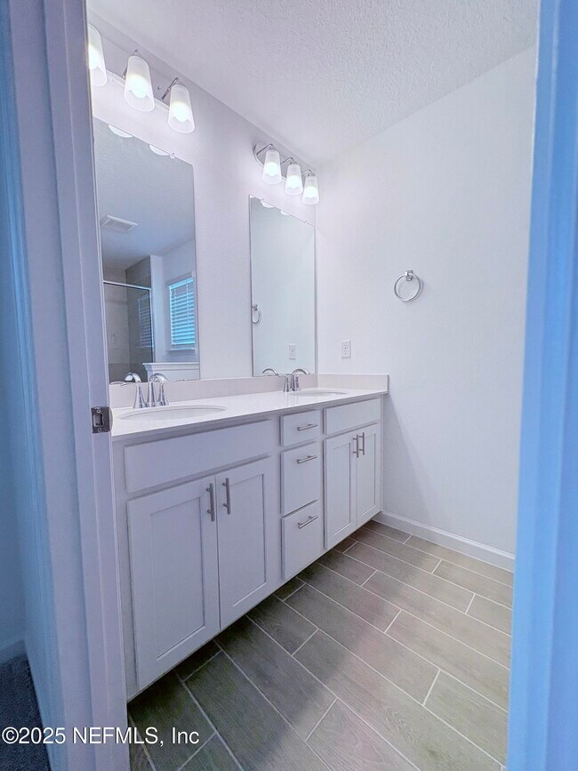 Building Photo - 2229 Windward Cay Ln