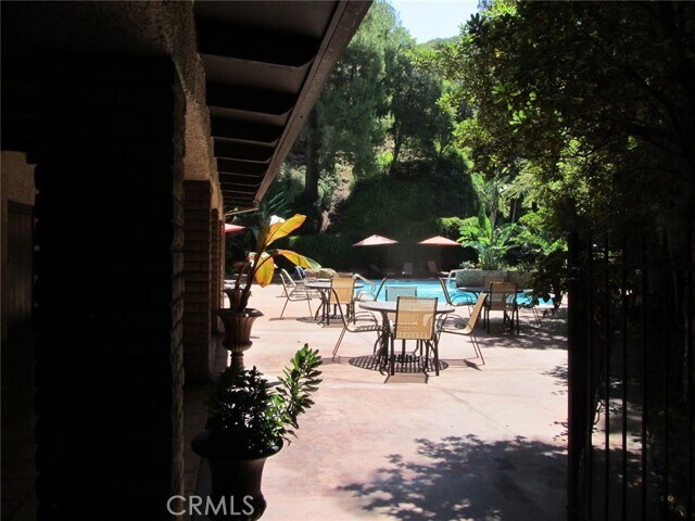 Building Photo - 2700 Cahuenga Blvd