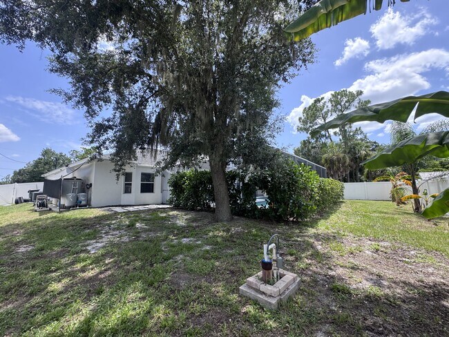 Building Photo - 4128 Corydon Ave