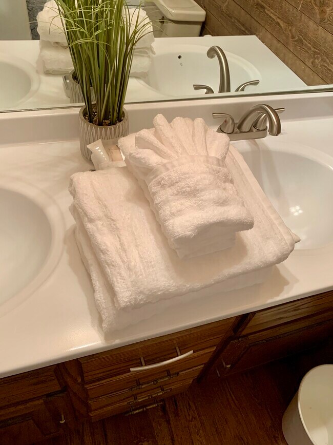 Building Photo - 62927 US Highway 40