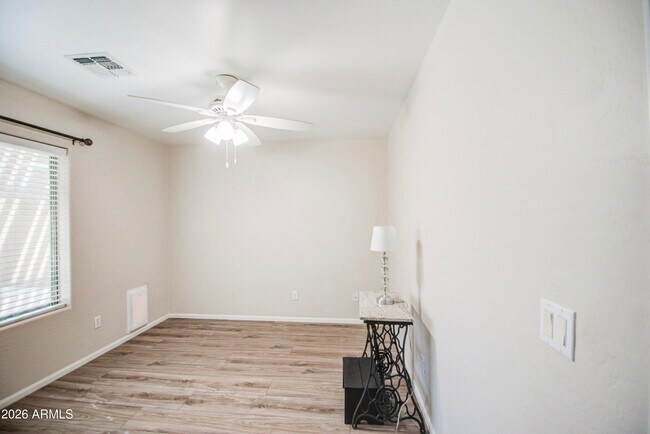 Building Photo - 43205 Roth Rd