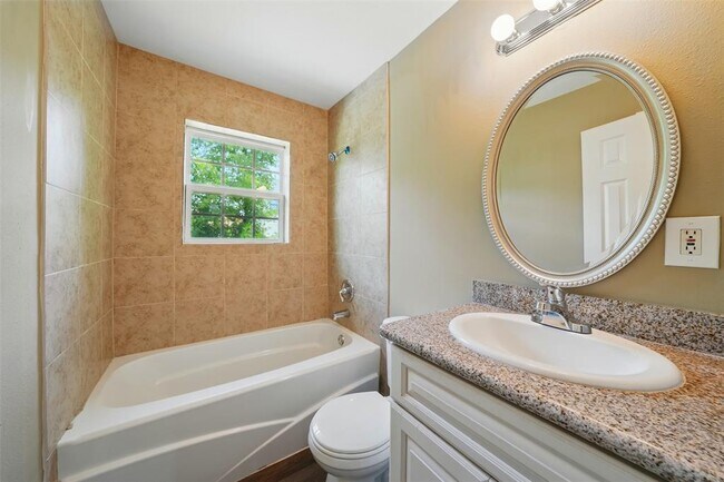 Building Photo - 3615 Seabrook St