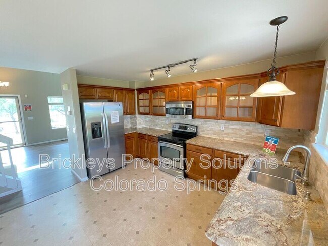 Building Photo - 7168 Prairie Wind Dr